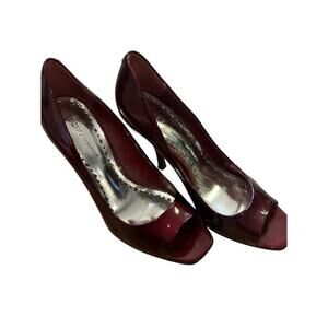 BCBG Generation Peep Toe Heels womens size 8 1/2 patent burgundy